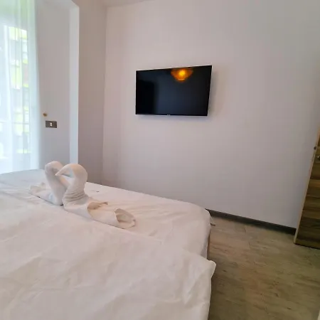 Apartment Blue Lagoon Pool & Mamaia Nord Navodari